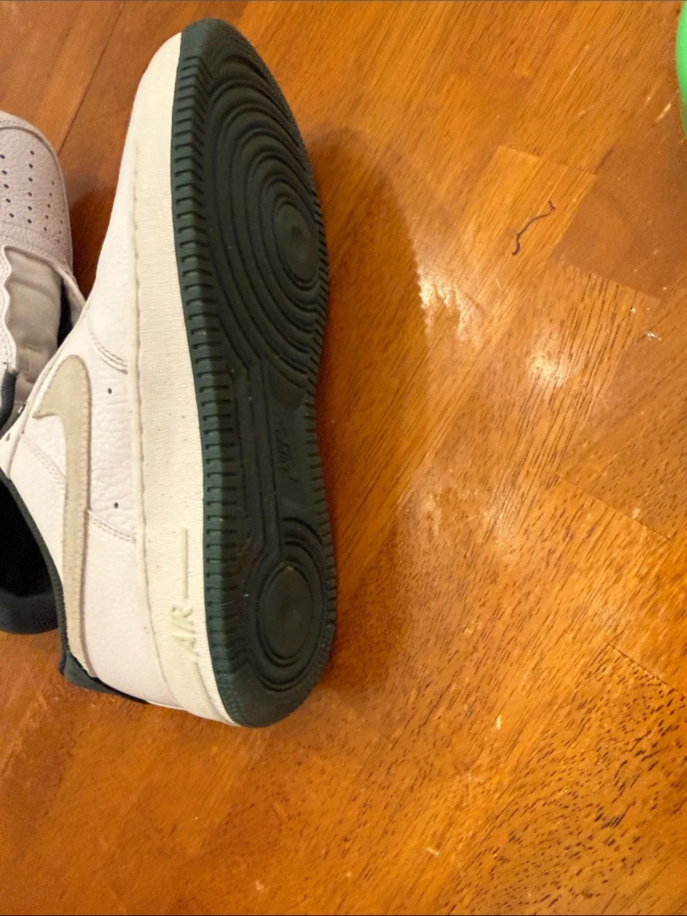 Nike Air Force 1 Low '07 LV8 Vintage Green Men's Size 9.5 Sneakers HF1939-100